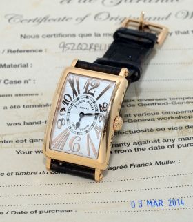 Franck Muller, Lady's "Long Island" Ref.952QZ relief dial in curved rectangular 18KPG