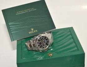 Rolex, 39mm NEW Oyster Perpetual "Cosmograph Daytona" Chronometer Ref.116520 in Steel