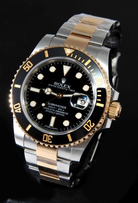 Rolex, 40mm Oyster Perpetual Date Chronometer "Submariner 300m" Ref.116613 LN "AN" series in 18KYG & Steel