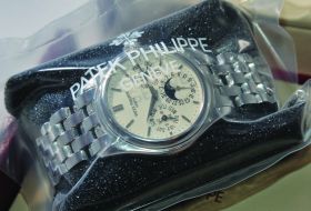 Patek Philippe, 37mm Grand Complications "Perpetual Calendar with Moonphase" automatic Ref.5136/1G in 18KWG