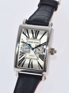 Roger Dubuis M32 "MuchMore, Single button Chronograph" Limited edition of 28pcs manual winding Geneva seal in Platinum