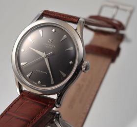 Universal Geneve, C.1950s automatic in Steel
