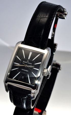 Maurice Lacroix, "Pontos Rectangulaire Automatic Date" Ref.PT6127-SS001-330 in Steel