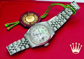Rolex 26mm Lady's Oyster Perpetual "Datejust" Chronometer Ref.79174 F series in 18KWG & Steel with rare Pearl dial
