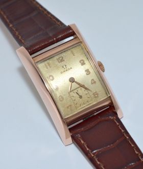 Omega C.1947 Ref.3879/1 manual wind small seconds rectangular in pink gold shell over steel