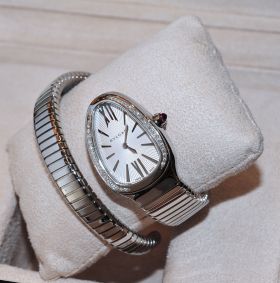 2014 Bvlgari lady's Serpenti Tubogas watch SP35S silver opaline dial in stainless steel with Diamonds and bracelet. B&P