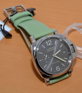 *NEW* Panerai 38mm Pam00755 "Luminor Due 3 Days automatic date" in Steel