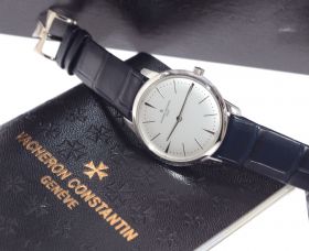 2012 Vacheron Constantin, 36mm "Patrimony" Ref.81530/000G-9681 manual winding in 18KWG with 62 Diamonds