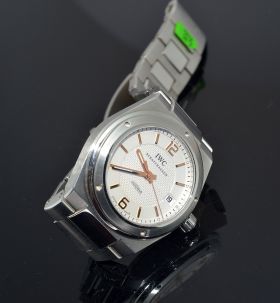 2008 IWC, 40mm "Ingenieur" Ref.3228-01 automatic date anti-magnetic in Steel. Cert+manual