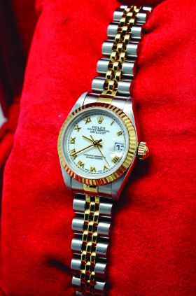 1997 Rolex Oyster Perpetual "Lady Datejust" Ref.69173 "T" series automatic date chronometer in 18KYG & Steel