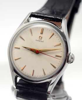 Omega, 32mm Circa 1954 manual winding in-direct center seconds Honey comb dial in Steel with bombé lugs
