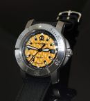 2006 Baume & Mercier 44mm "Capeland S XXL" MOA08319 1000m Diver's automatic date yellow carbon fibre dial in Titanium. Svc'd