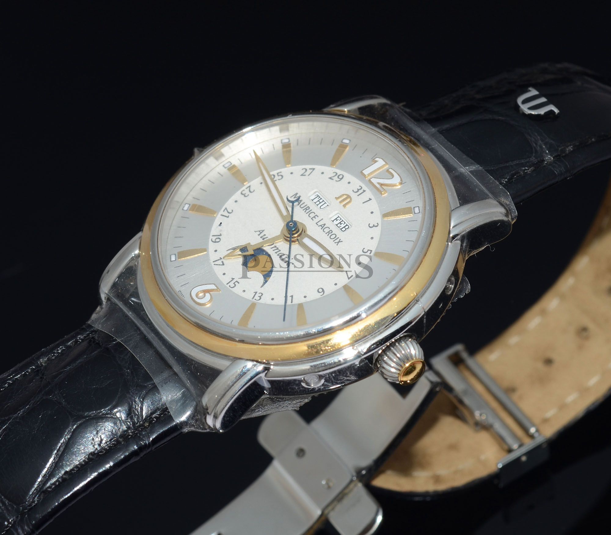 Maurice lacroix masterpiece moonphase online