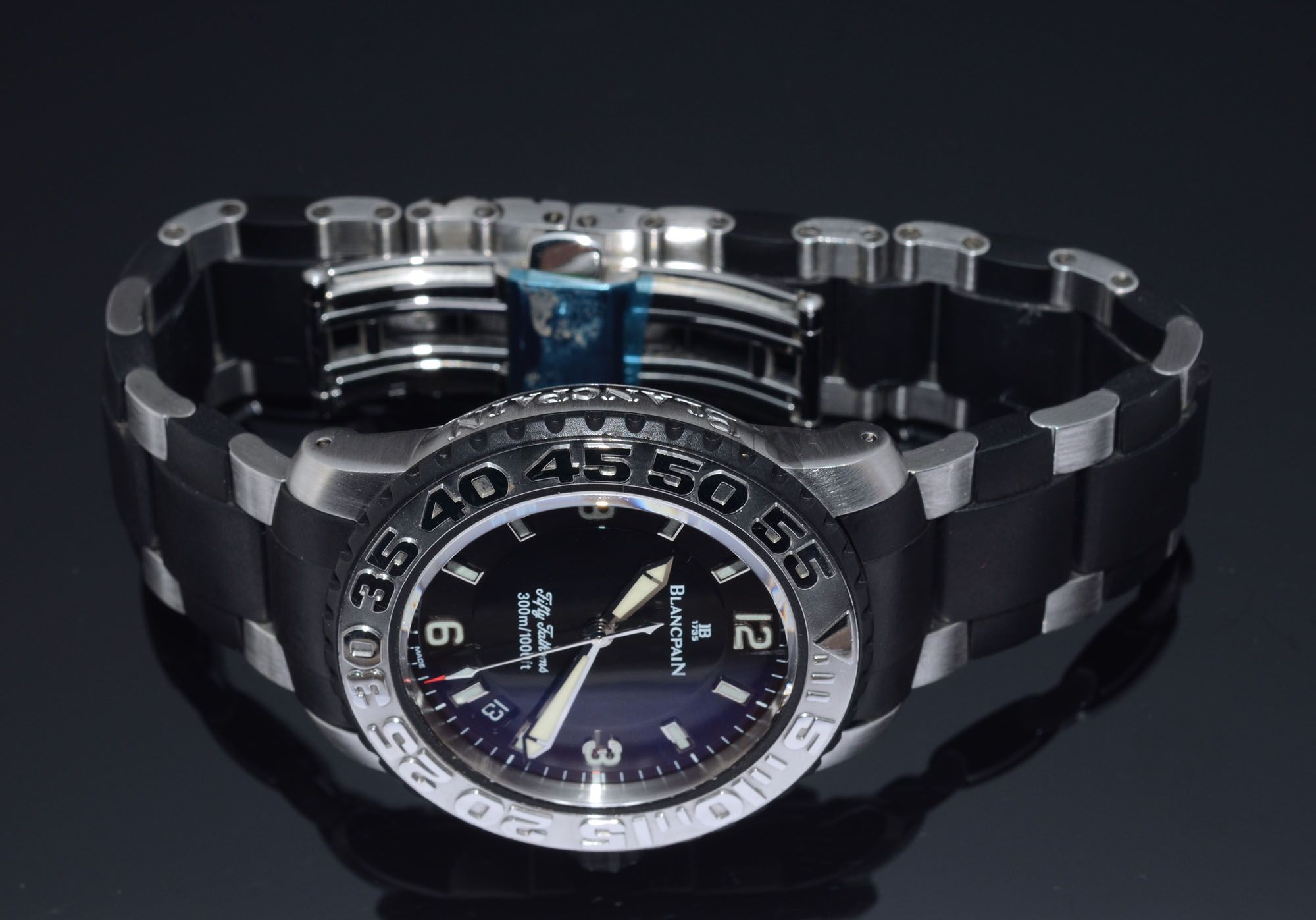 2004 Blancpain 40mm Fifty Fathoms Concept 2000 Ref.2200 6530 66 300m 1000ft 100hrs Automatic date in Steel with hard rubber. B P Passions Watch Exchange Singapore s Premier Pre owned Watch Dealer