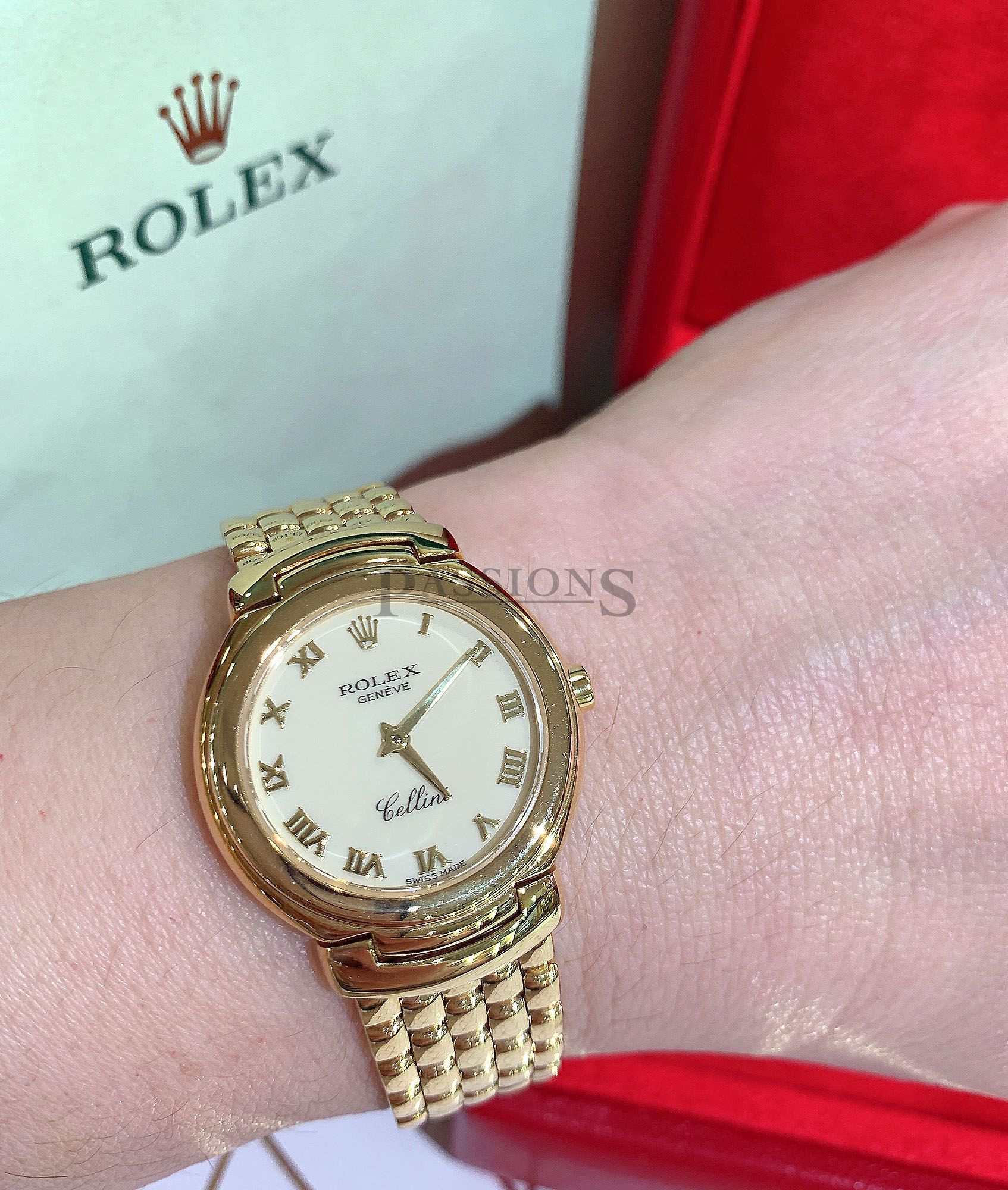 Rolex lady s Cellini Ref.6621 8 quartz in 18KYG with bracelet RSC serviced Passions Watch Exchange Singapore s Premier Pre owned Watch Dealer